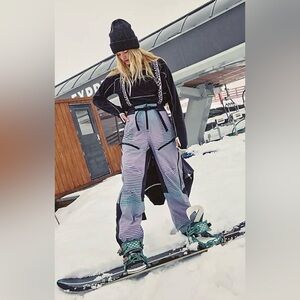 Free People Blizzard Bliss Printed Shell Pants Size XS NWT